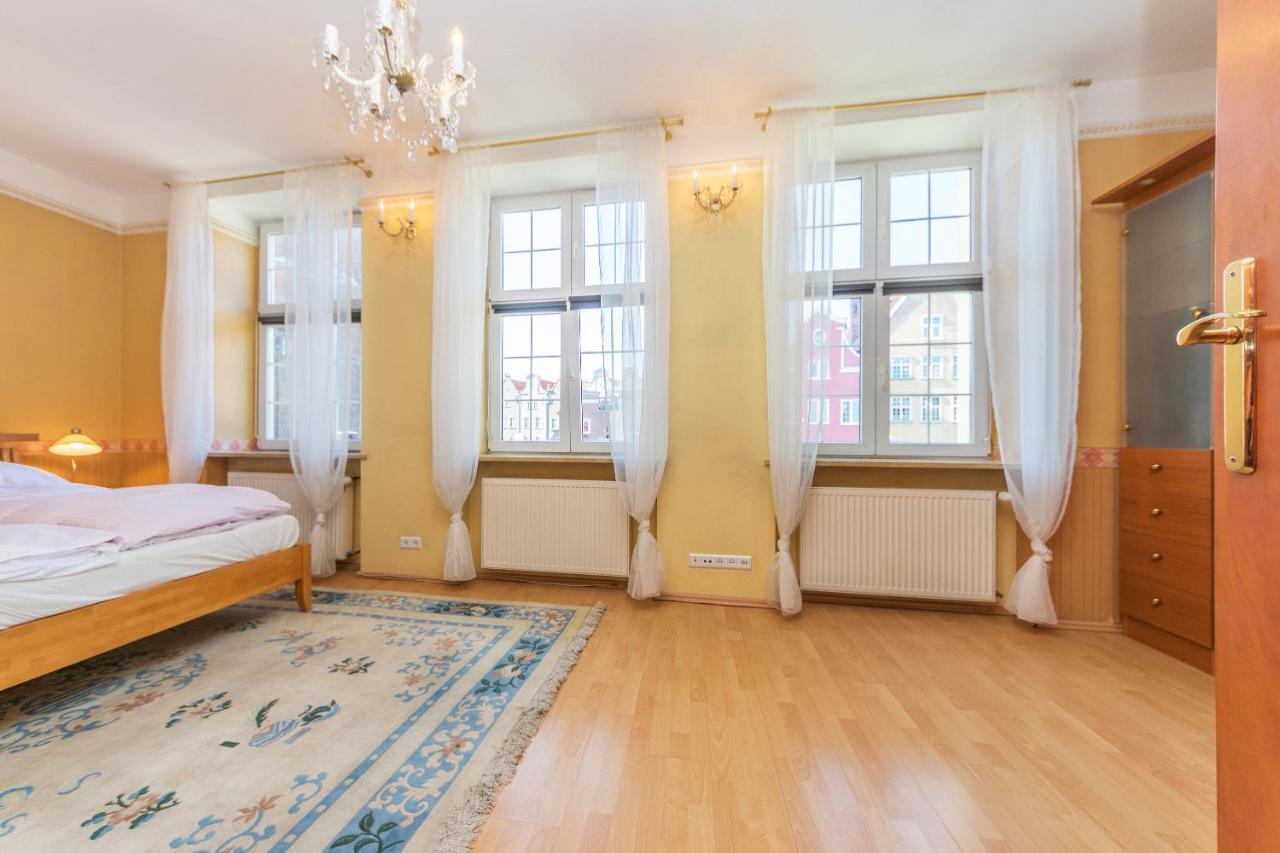 Hello Apartments Sw Ducha Gdansk Bagian luar foto